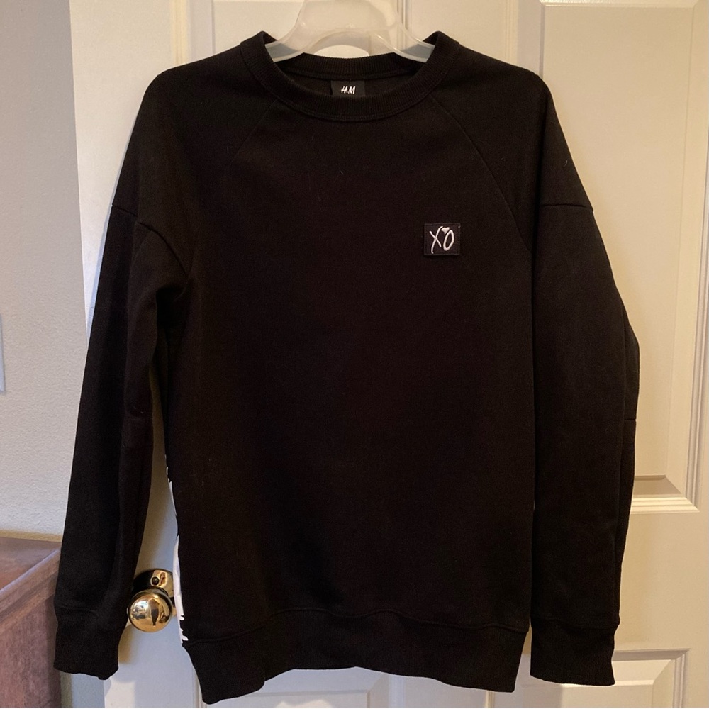 H&M x The Weeknd collar sweatshirt